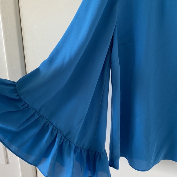 BELL blouse - Picture 2 of 2